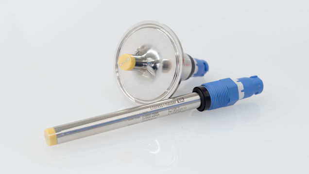 Датчик проводимости  Memosens CLS82D поставляется с различными присоединениями к процессу.