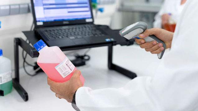 Сканируйте и импортируйте все важные данные о наших буферных и стандартных растворах напрямую в Memobase Plus.