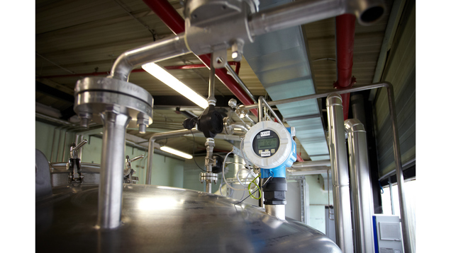 Prosonic FMU40 для химической отрасли